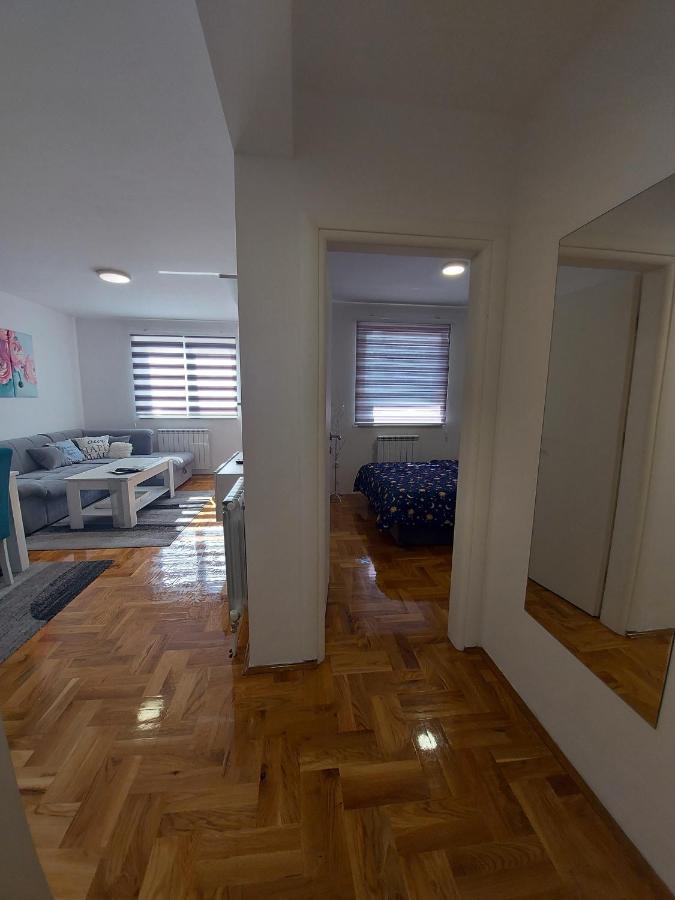 Apartman Victoria Lukavica Exterior foto